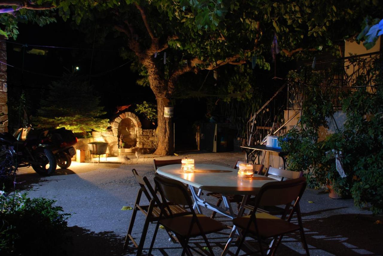 Agios Vlasios "The Stone"公寓 外观 照片