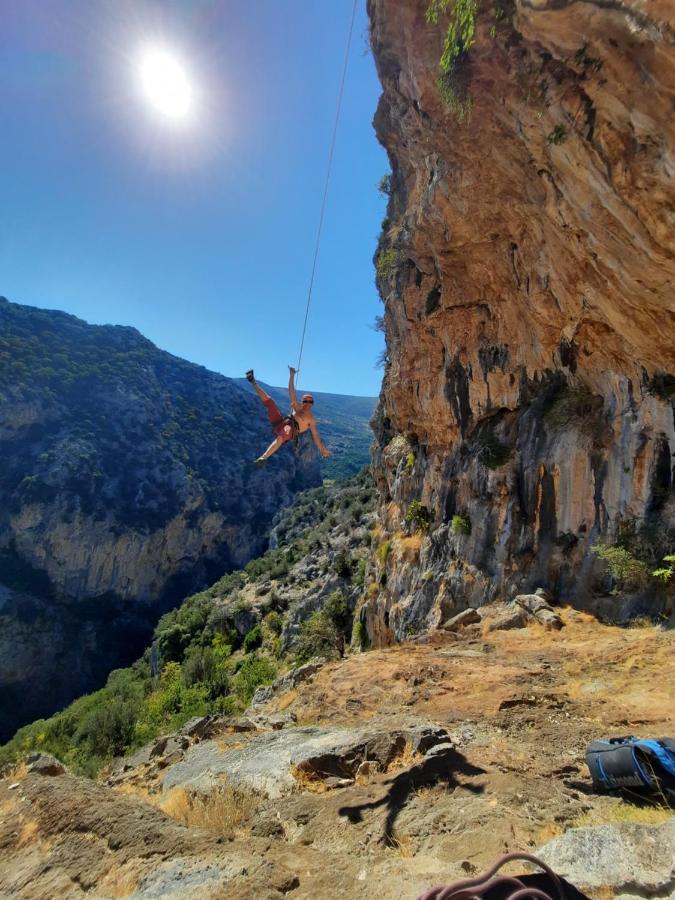 Agios Vlasios "The Stone"公寓 外观 照片