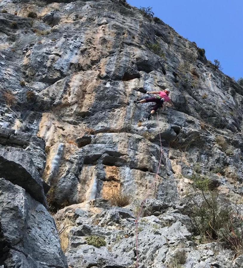 Agios Vlasios "The Stone"公寓 外观 照片