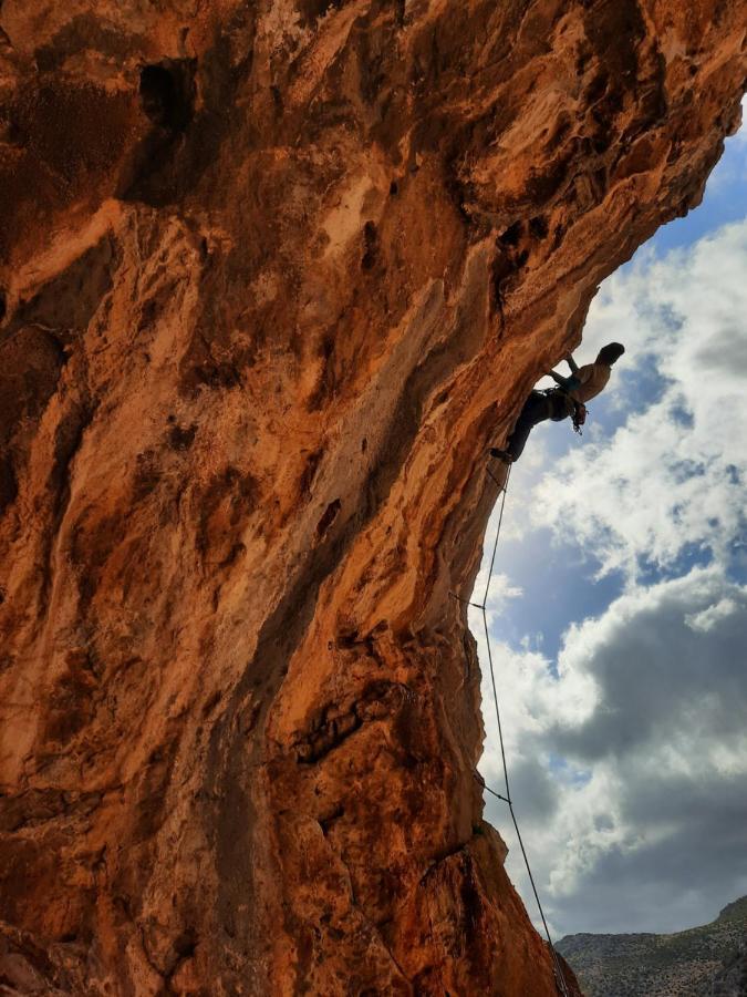 Agios Vlasios "The Stone"公寓 外观 照片